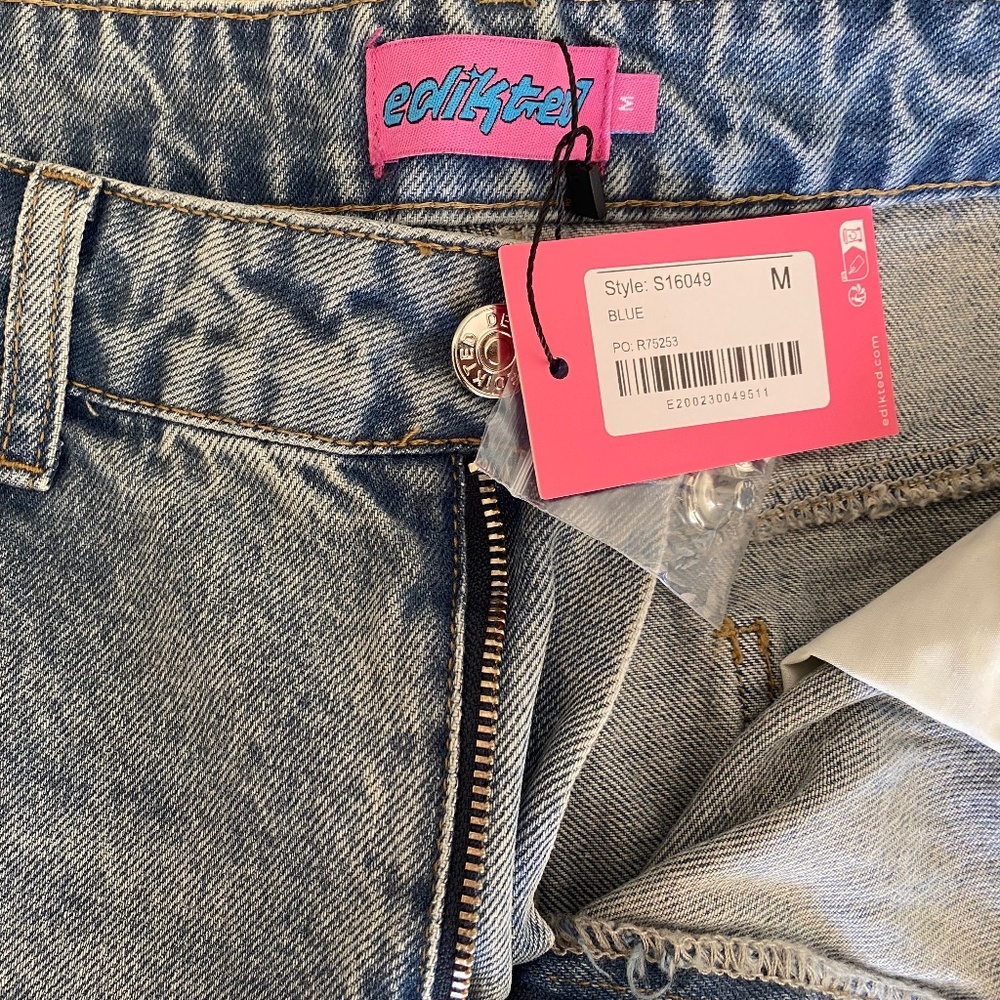 Edikted women’s jeans NWT size medium
